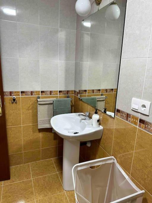 Apartamento Con Vistas A La Montana Infiesto Exterior photo